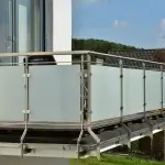 Schlosserei de Boer GmbH & Co. KG - Balkongeländer & Verglasung